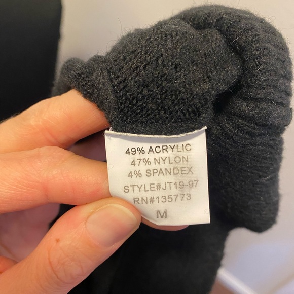 Olivaceous Black Soft Sweater Crewneck Size M - Picture 6 of 6